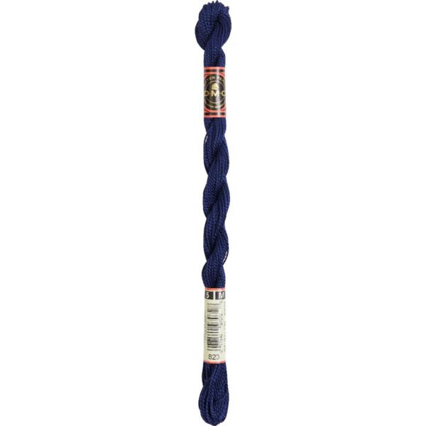 DMC Perlegarn No. 5 - fv. 823 Blueberry - 15 meter