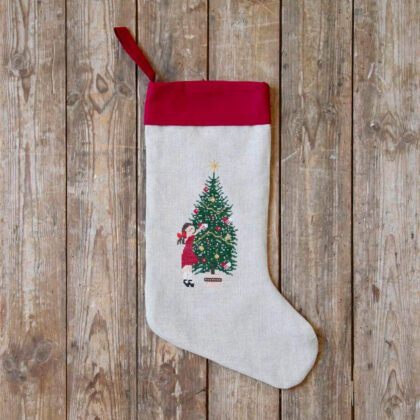 Clara pynter juletræ - Kreanålen