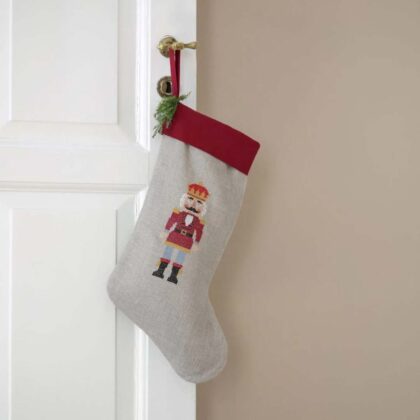 Kreanålen, Den tapre nøddeknækker julesok 2