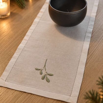 Tille's juleløber med mistelten